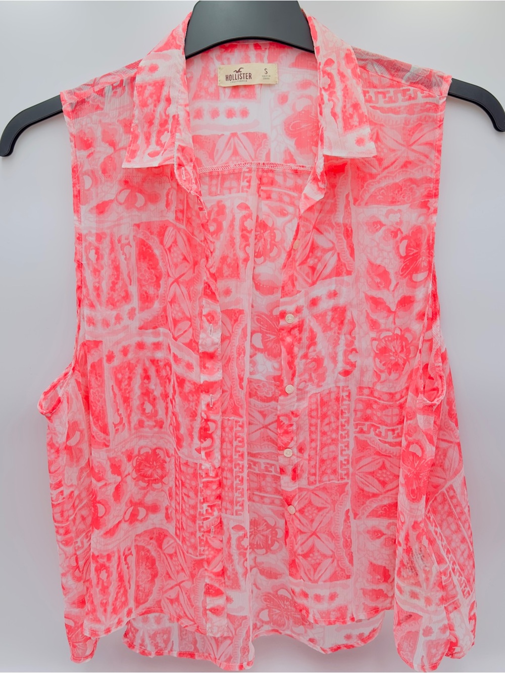 Hollister Coral-Pink Sleeveless Sheer Button Front Blouse